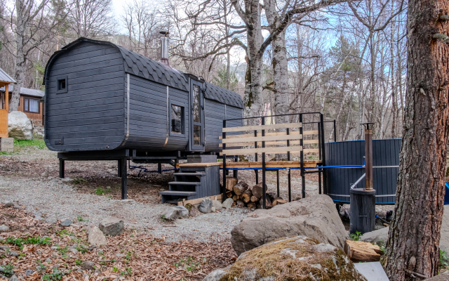 Шале Aishah House