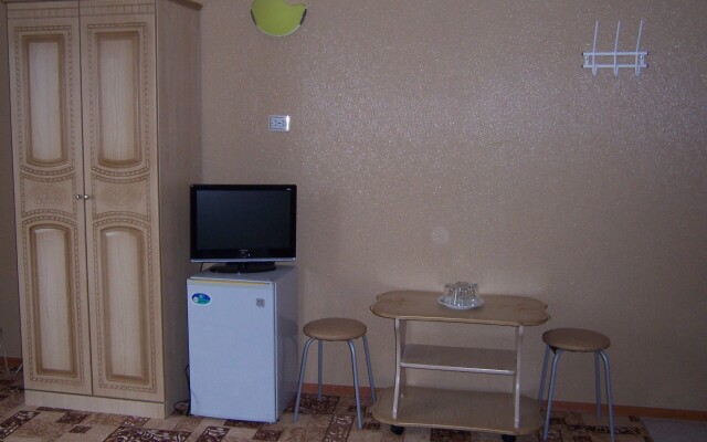 U Nikiticha Guesthouse