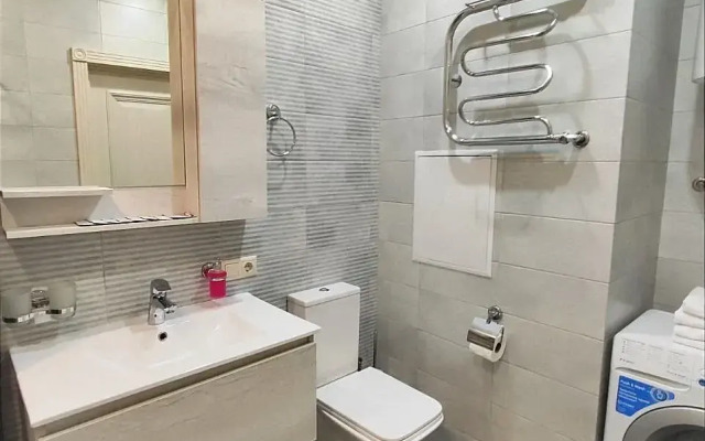 2-komnatnaya V ZhK Moskva V Tsentre Sochi Flat