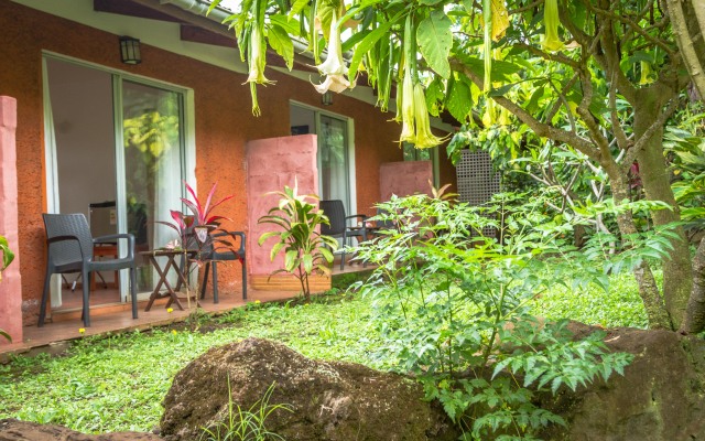 Отель Easter Island Eco Lodge