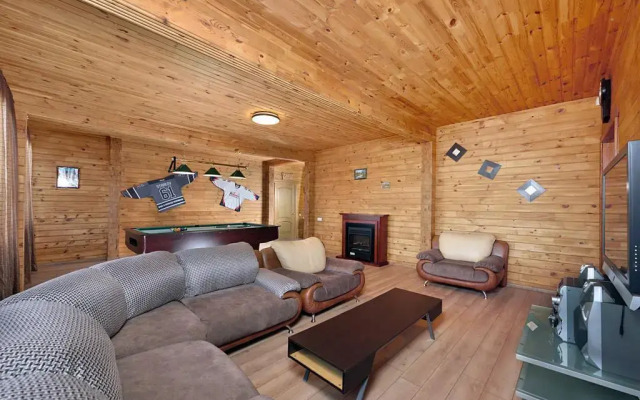 Частный Дом 32 The Big House с Бильярдом