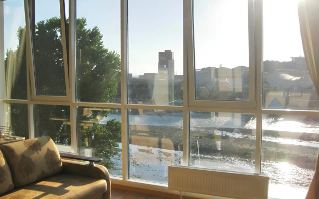 Rosa Marie + Apartment