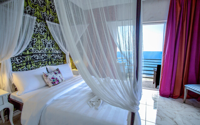 Panorama Suites & Spa Adults Only Hotel