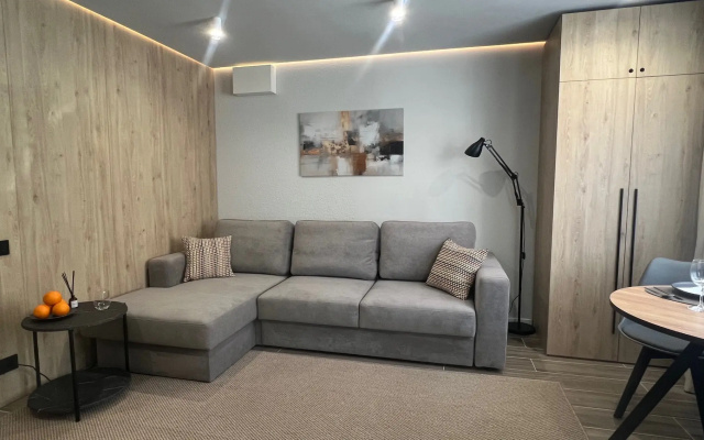 Apartamenty u Casovoj Basni Oranzevye