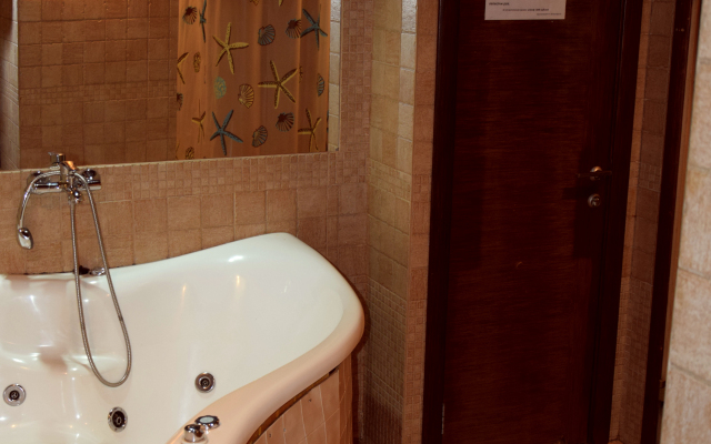 Мини-отель Золотое крыло Ленина 51