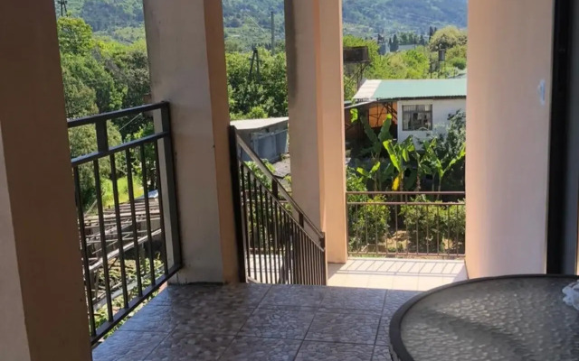 Guest house "lantana"