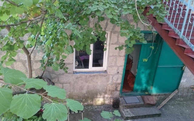 Na Pereulke Sverdlova Hostel