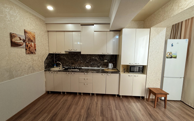 Апартаменты Студия в новостройке на первом этаже