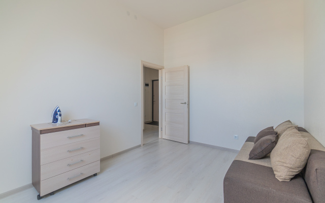 Апартаменты Двухкомнатная Квартира на Мансардном Этаже