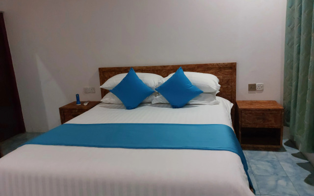eMzaz Blue Lagoon Hotel