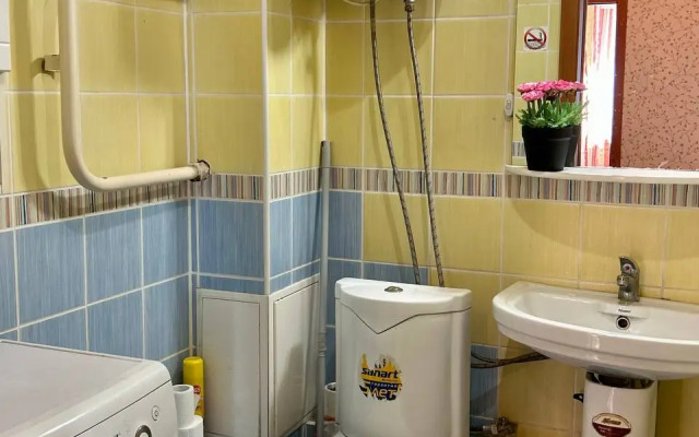 Квартира Уютная возле парка Гафури