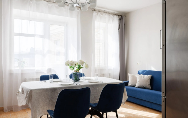 3-komn S Proyektorom Sunvilles Flat