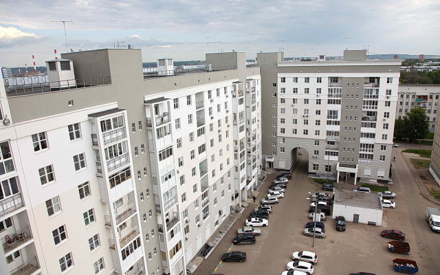 By Uloo na Prospekte Oktyabrya Apartments