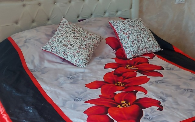 Kvartira U Berega Chyornogo Morya Apartments