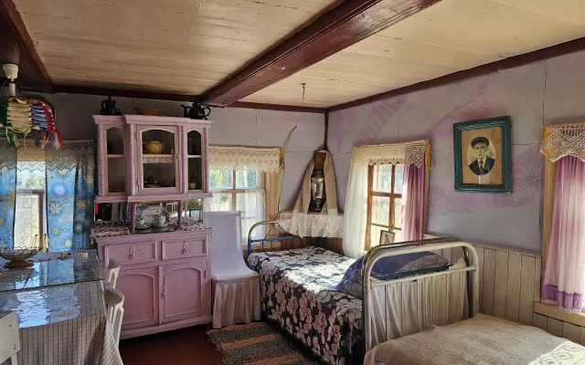 Irinin Private House