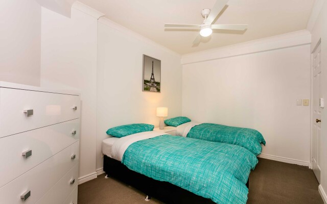 Upscale In Surfers Paradise Apartments