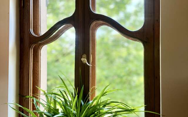 U Kitayskoy Besedki Guest House