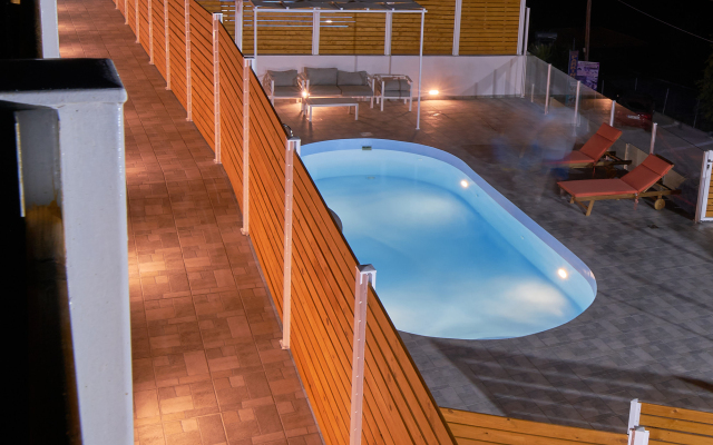 Lake View Suites Hotel