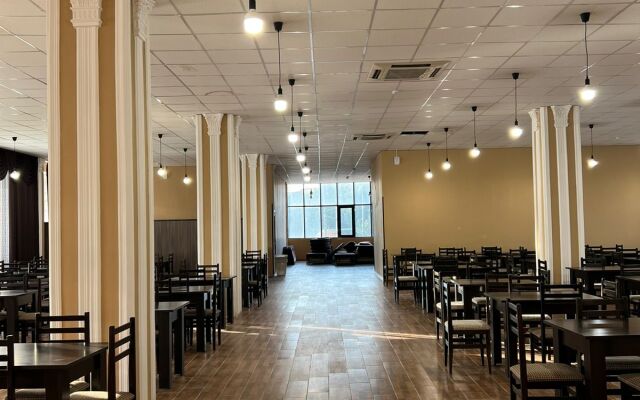 Syurpriz Na Yablochkova 31Zh Hotel