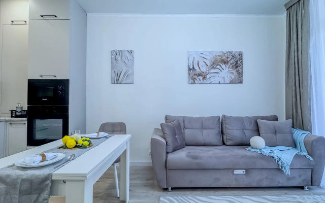 Green Fox Na Akhsharumova 25 Flat