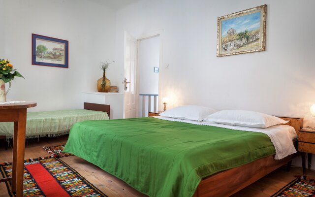 Holiday Home Capitain's House Podgora Guest House
