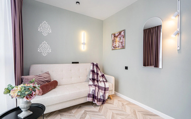 4-room VIP dlya 8 gostey Apartment