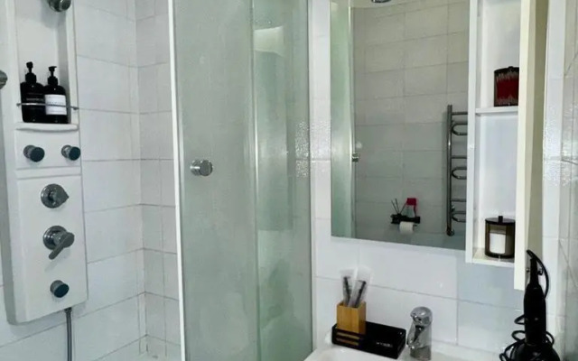 Na Sovetskoy Ulitse 165 Flat