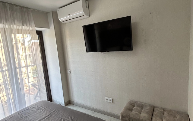 U Morya, Kruiz Lenina 219/5 Apartments