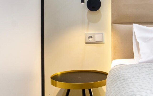 Апартаменты Небо Первая Линия 17