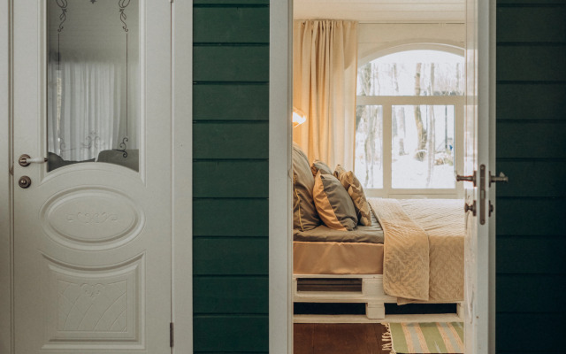 Shale Lesnoy Guest house