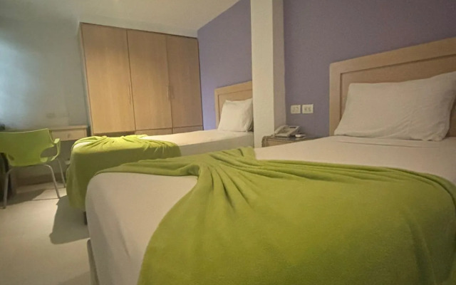 Отель Isla Capri