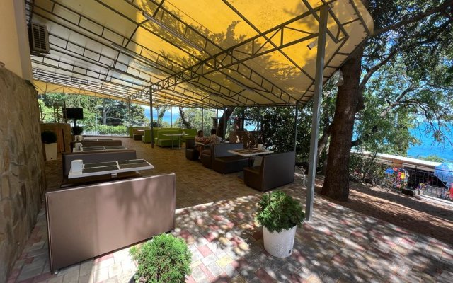 Laskovy bereg Hotel