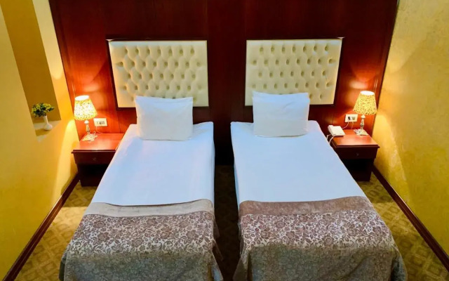 Clover Boutique Hotel