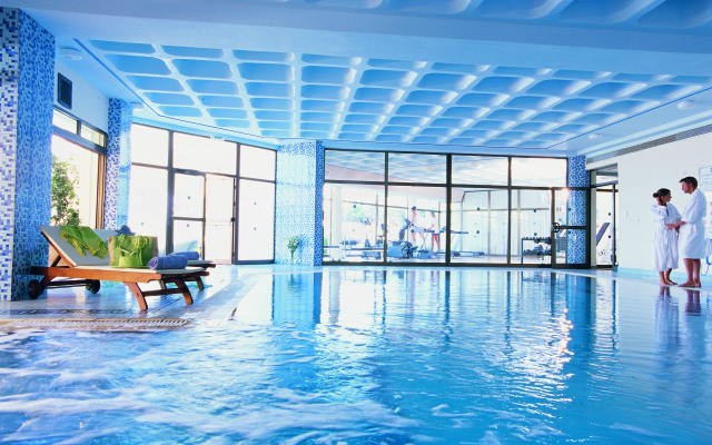Constantinou Bros Athena Royal Beach Hotel