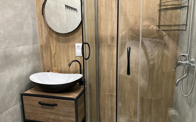 235 V Tsentre Na Pervoy Linii Flat