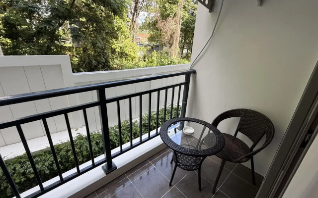 Sovremennaya Ryadom s Plyazhem Kamala Flat