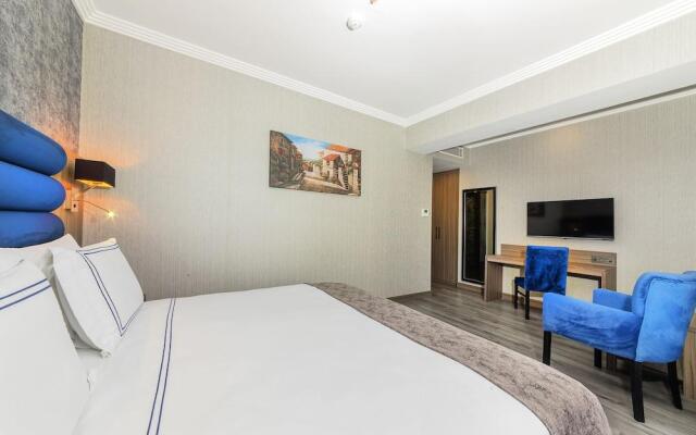 Demiray Hotel