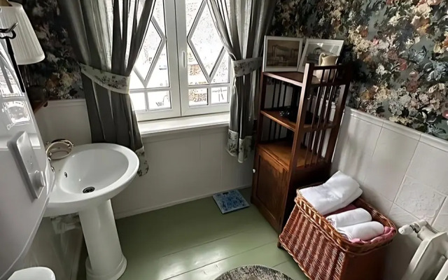 Na Sosnovoy 7 Private house