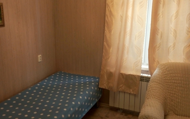 Prosvescheniya, 88 guest House