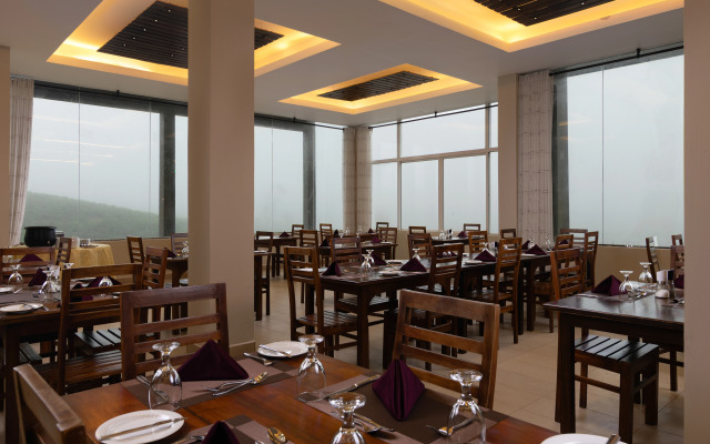 Отель Oak Ray Misty Hills