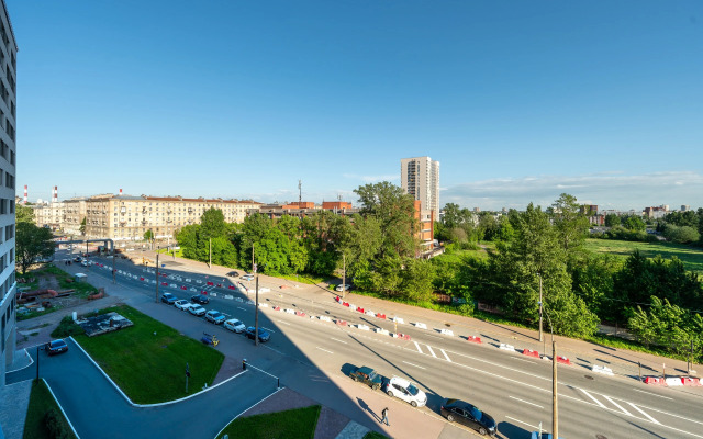 V Apart-Otele Kirovsky Avenir Apartments