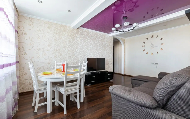 Квартира Двухкомнатная Рядом с Метро