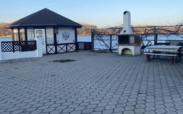 Burevestnik Hotel