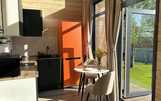 Частный дом Уютный  в Изумрудном