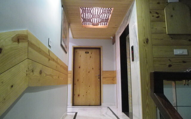 The Lodge B & B