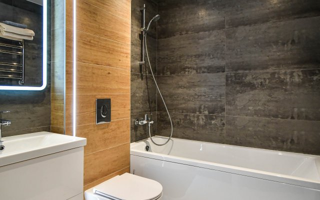 KRASROOM LYUKS v Centre Flat