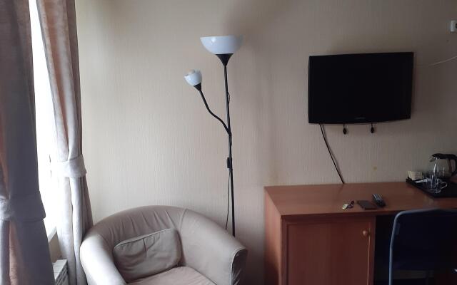 Меблированные комнаты на Большой Конюшенной