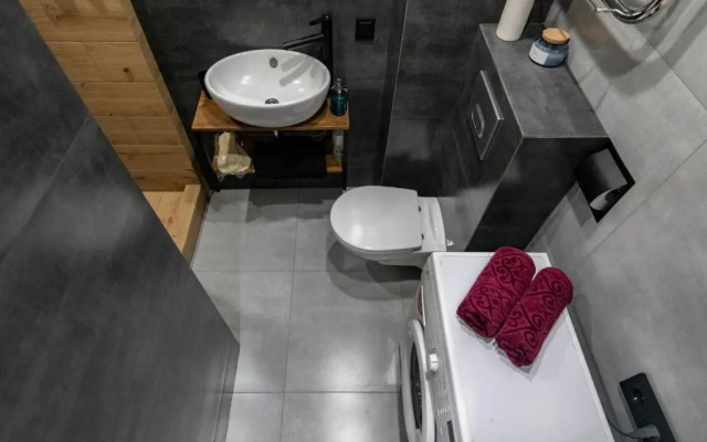 Apartamenty Drim Apartmens 565 Studio s Bol'soj Krovat'u i Kuhnej