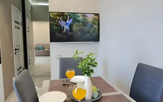 Apartaments v Zhk Metropol s Krasivym Vidom na Gory