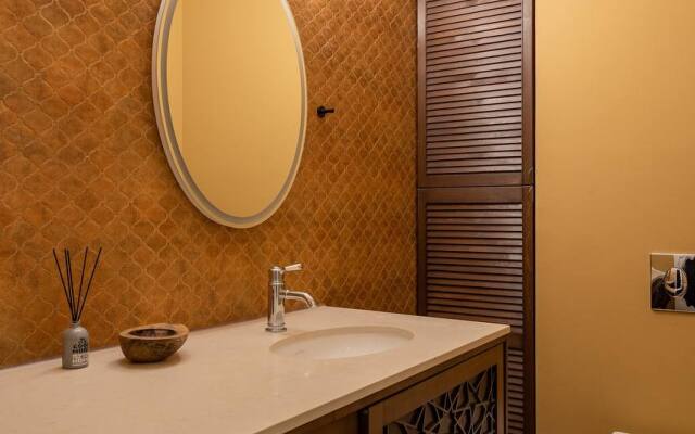 Апартаменты с балконом в центре Петроградской стороны.